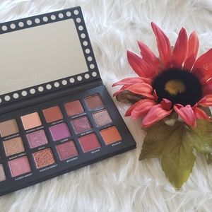 Eyeshadow Palette